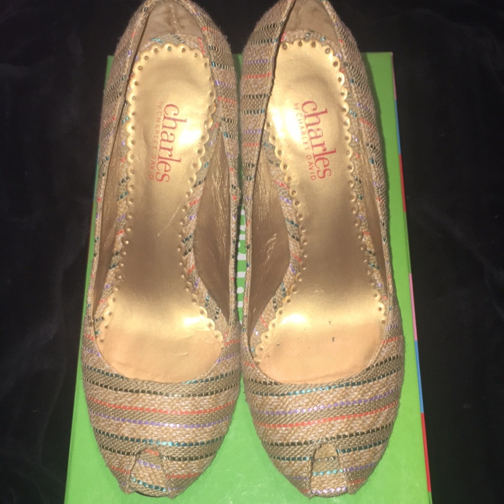 Charles David Peep toe pumps